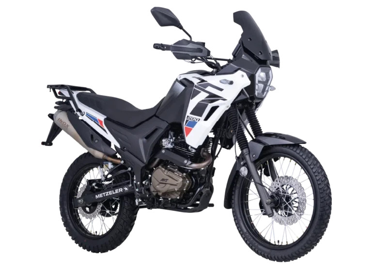 TT 200 con ABS